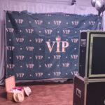 Fotobox mit Hintergründen und Requisiten